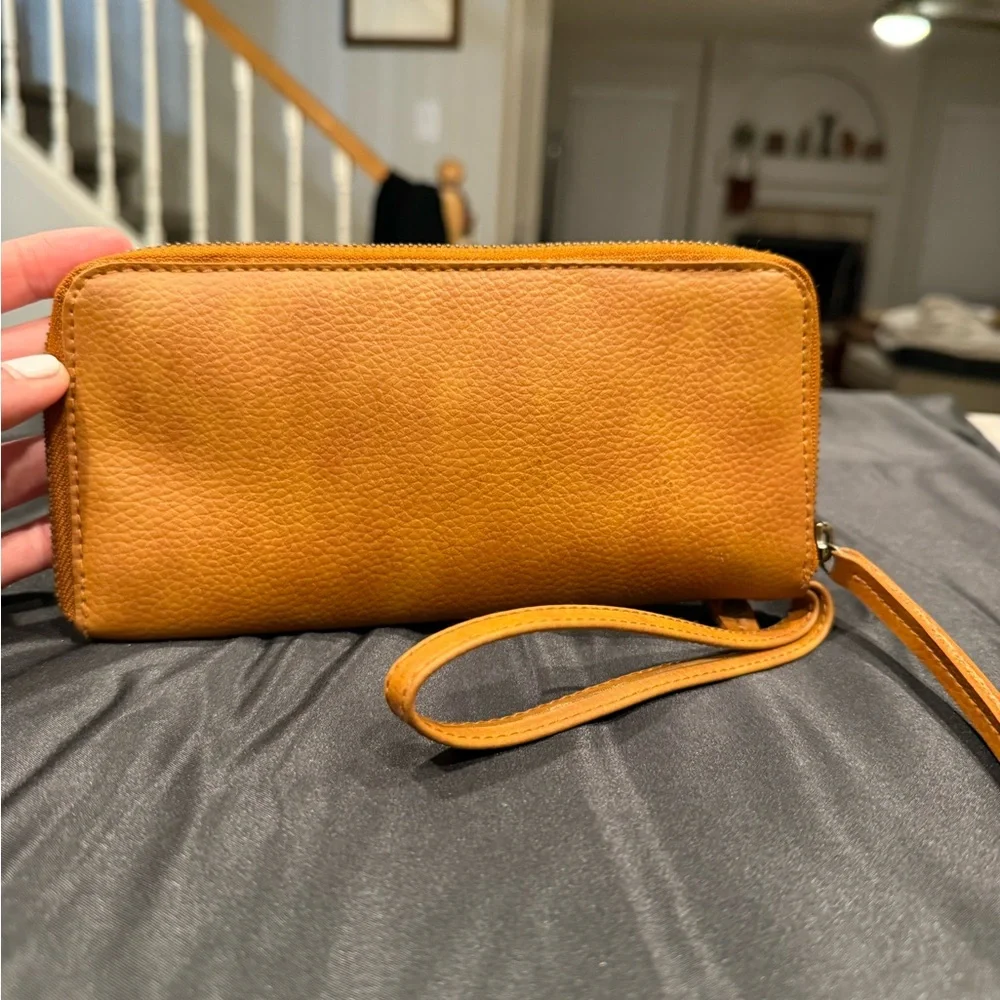 Free People Wallet Zip Around Wristlet Vegan Leather Brown 8"x4" - Picture 7 of 16